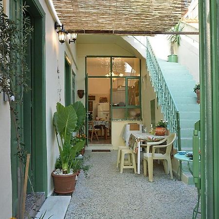 Pireas Port Next To Metro Artistic House Apartamento Exterior foto